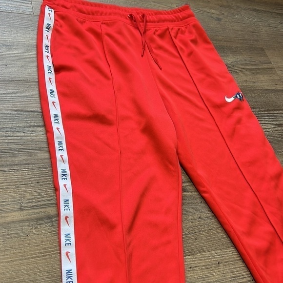 Nike Sportswear Men’s Taped Poly Track Pants Soft Knit Everday Comfort Sz L - Picture 3 of 8